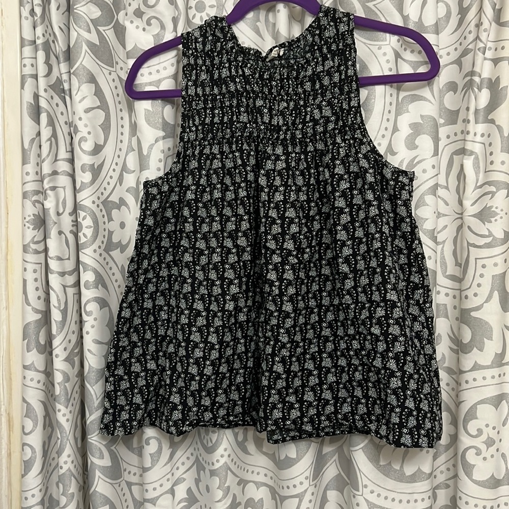 Gap black and white floral pattern trapeze tank XS